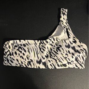 NWOT Carolina’s Saltwater Black & White Pattern Lime Green Accents Bikini Top